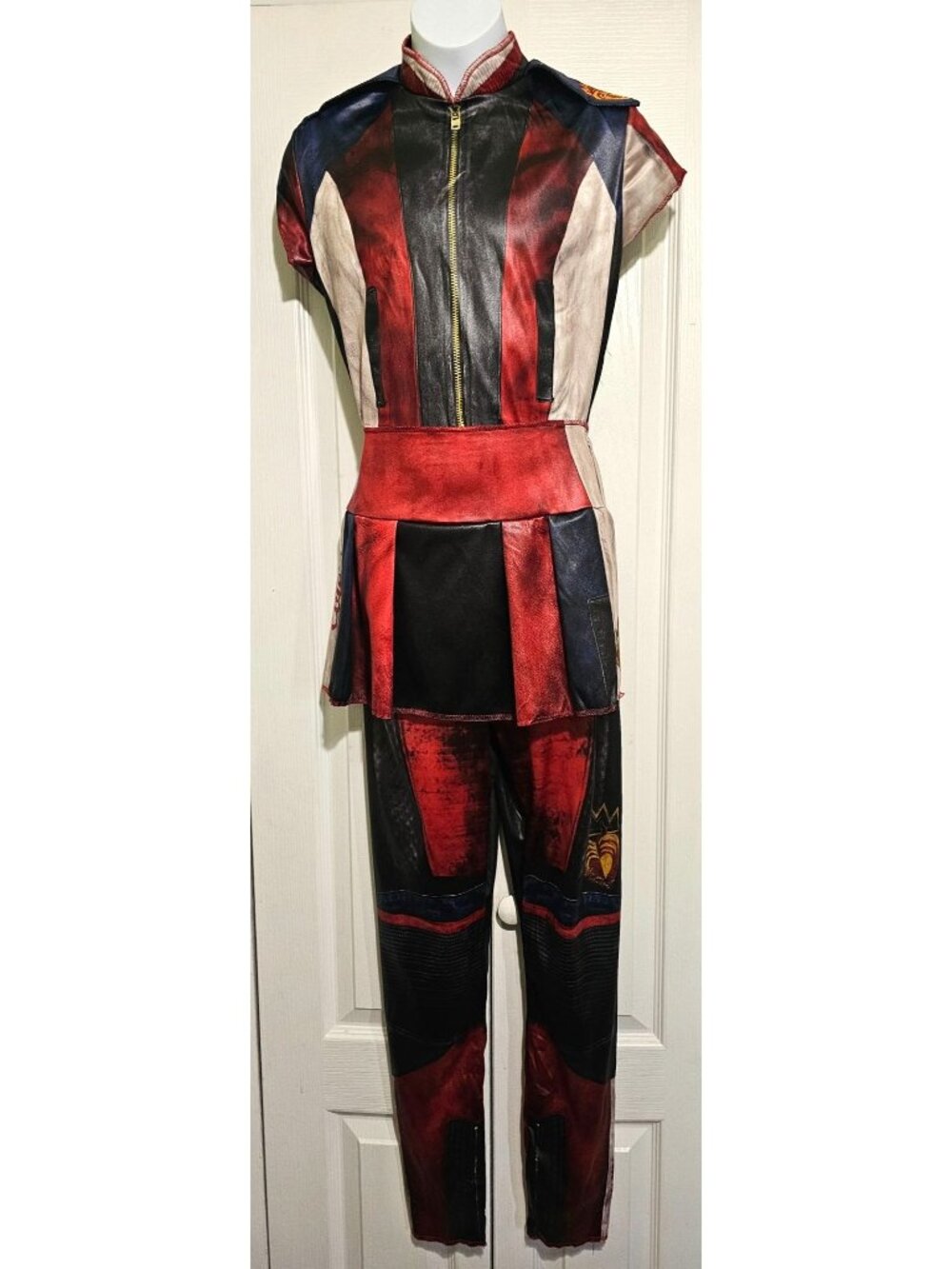 Descendants 3 Evie Costume Girls 7-8 Disney Halloween Snow White Punk Princess
